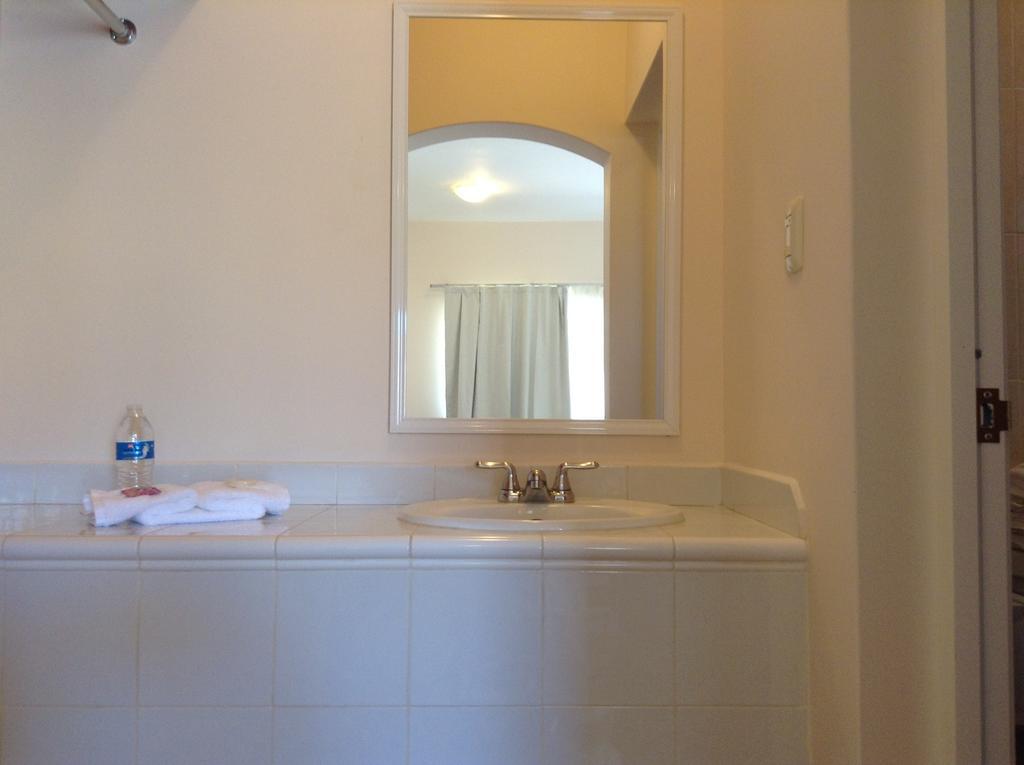 Guaymas Inn Room photo